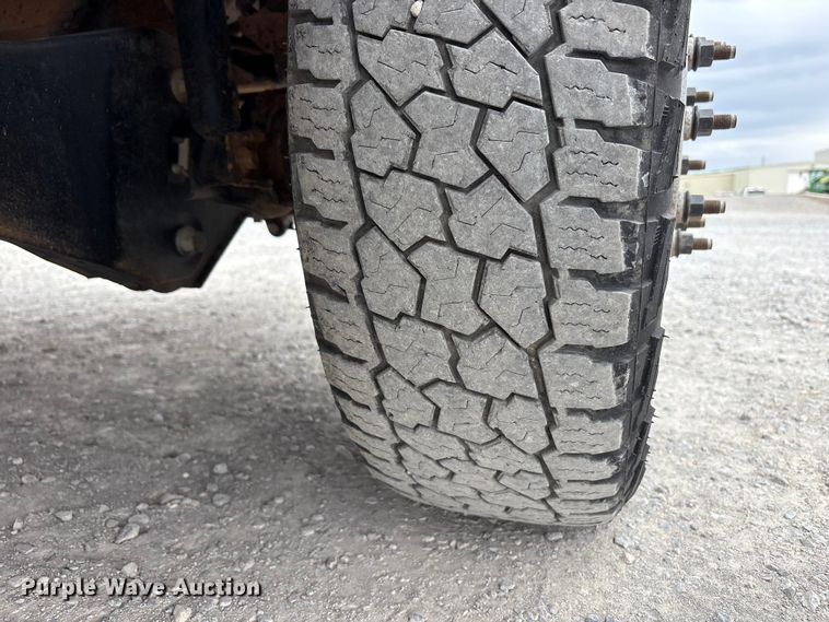 image for item FC2206 2019 Ford F350 Super Duty XL Ext. Cab utility bed pickup truck