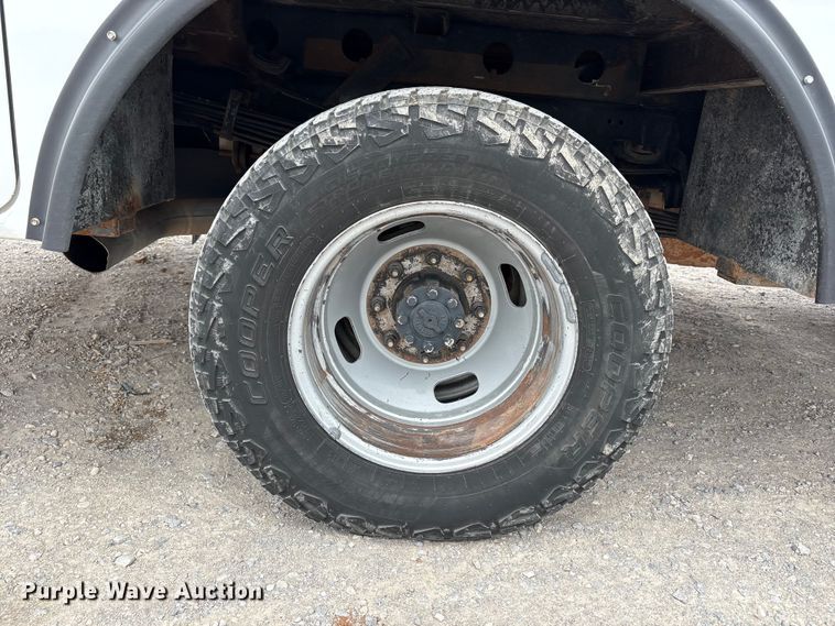 image for item FC2206 2019 Ford F350 Super Duty XL Ext. Cab utility bed pickup truck