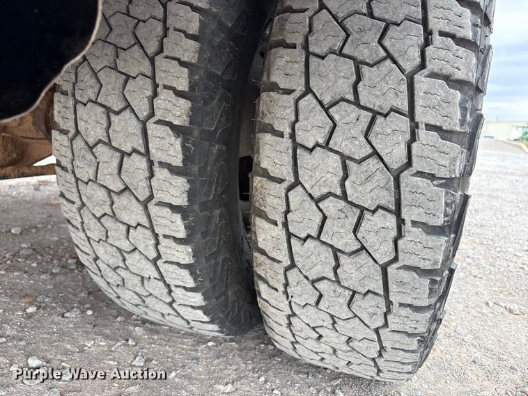 image for item FC2206 2019 Ford F350 Super Duty XL Ext. Cab utility bed pickup truck