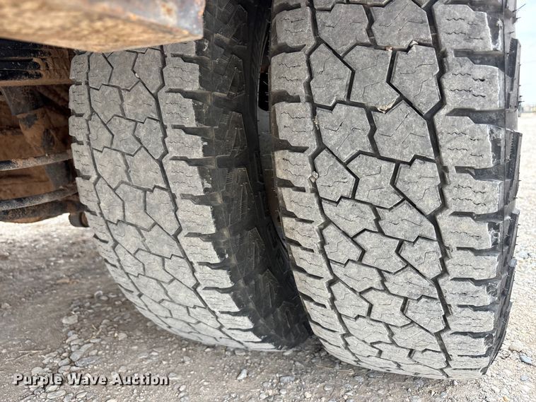 image for item FC2206 2019 Ford F350 Super Duty XL Ext. Cab utility bed pickup truck