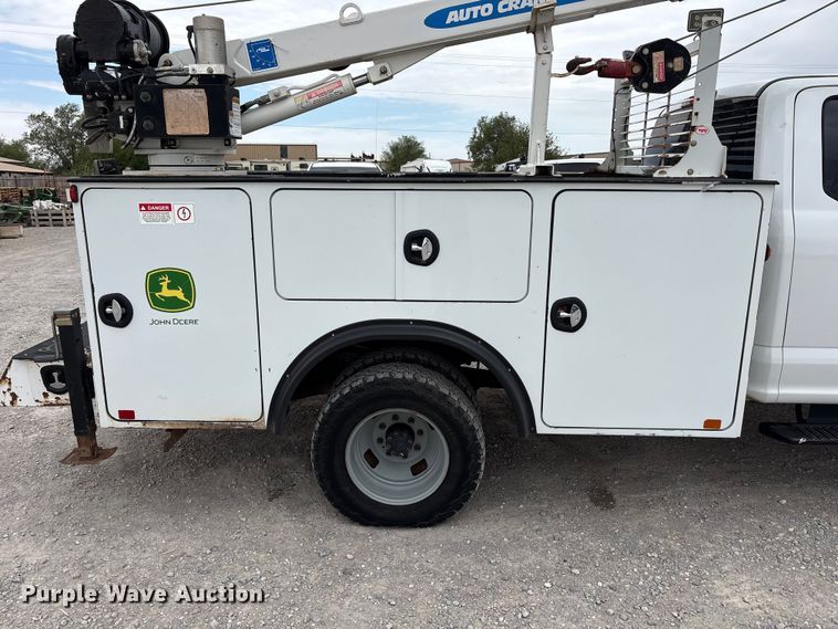 image for item FC2207 2019 Ford F350 Super Duty XL Ext. Cab utility bed pickup truck