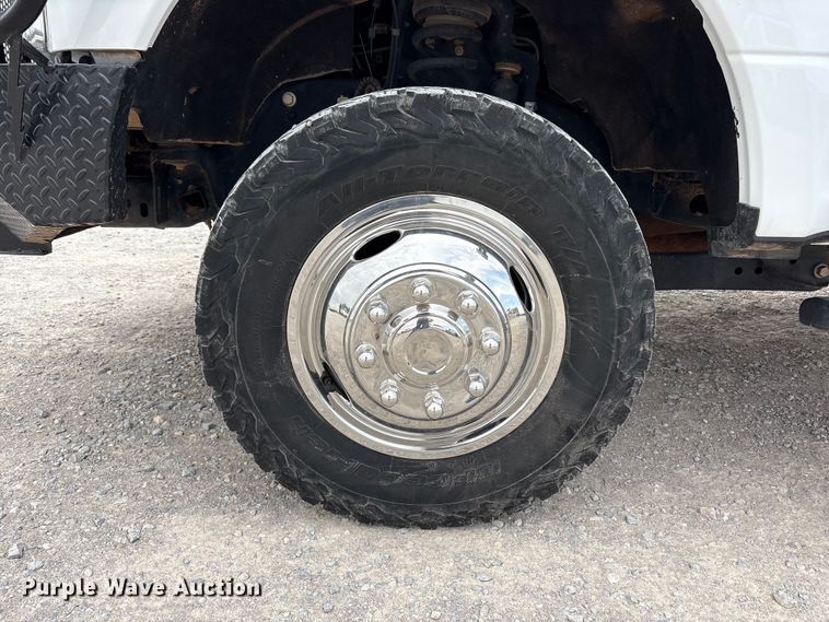 image for item FC2207 2019 Ford F350 Super Duty XL Ext. Cab utility bed pickup truck