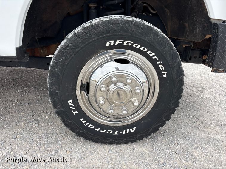 image for item FC2207 2019 Ford F350 Super Duty XL Ext. Cab utility bed pickup truck