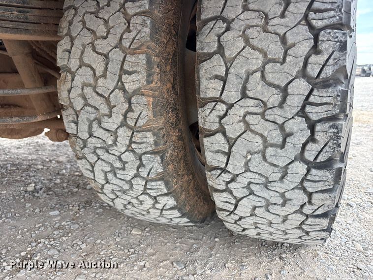 image for item FC2207 2019 Ford F350 Super Duty XL Ext. Cab utility bed pickup truck