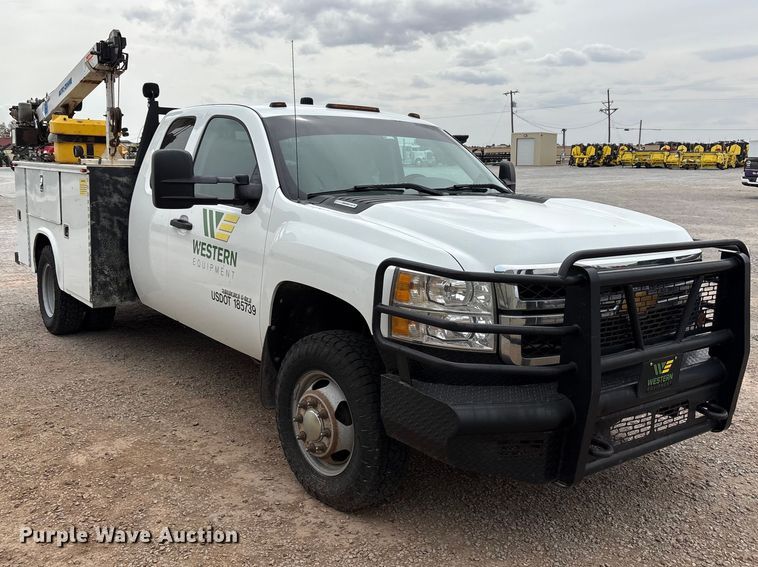 image for item FC2208 2013 Chevrolet Silverado 3500HD Ext. Cab utility bed pickup truck