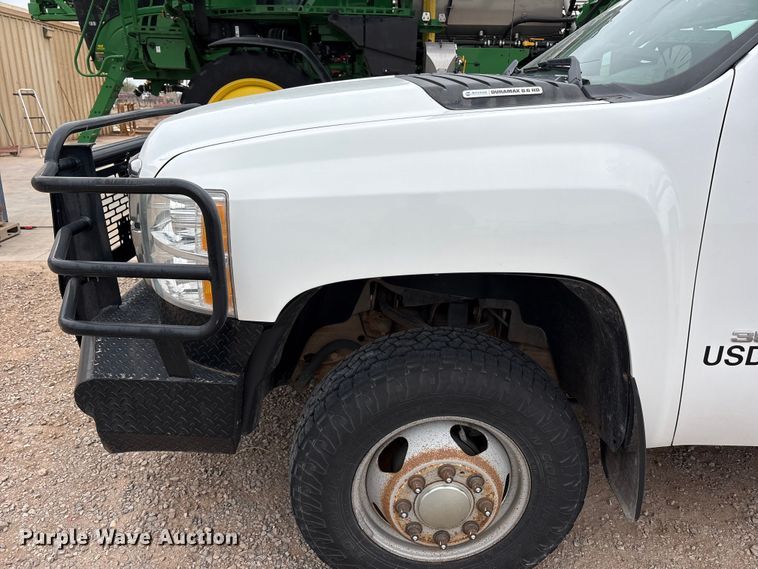 image for item FC2208 2013 Chevrolet Silverado 3500HD Ext. Cab utility bed pickup truck