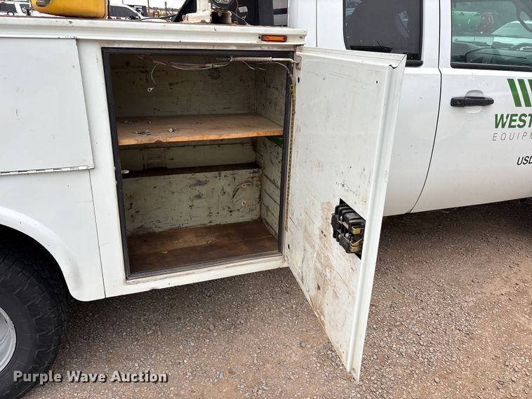 image for item FC2208 2013 Chevrolet Silverado 3500HD Ext. Cab utility bed pickup truck