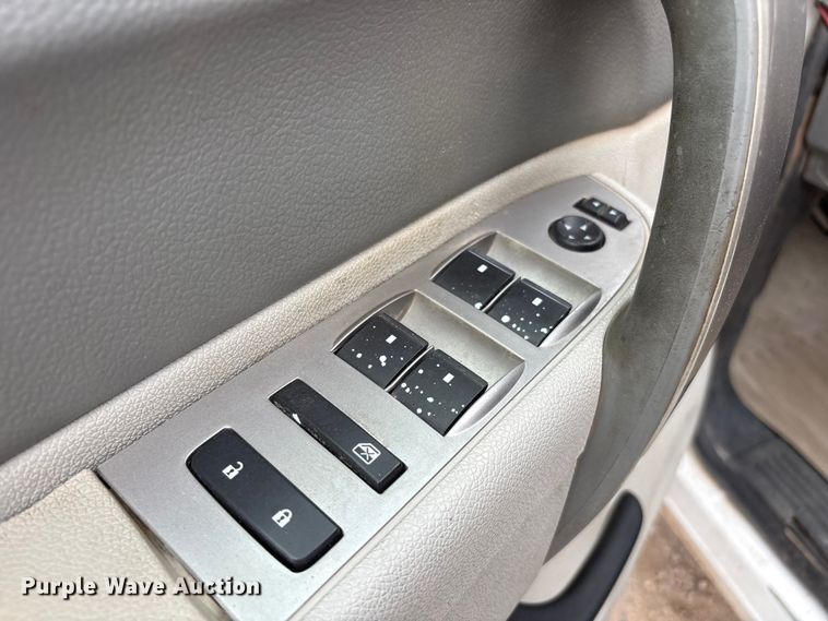 image for item FC2208 2013 Chevrolet Silverado 3500HD Ext. Cab utility bed pickup truck