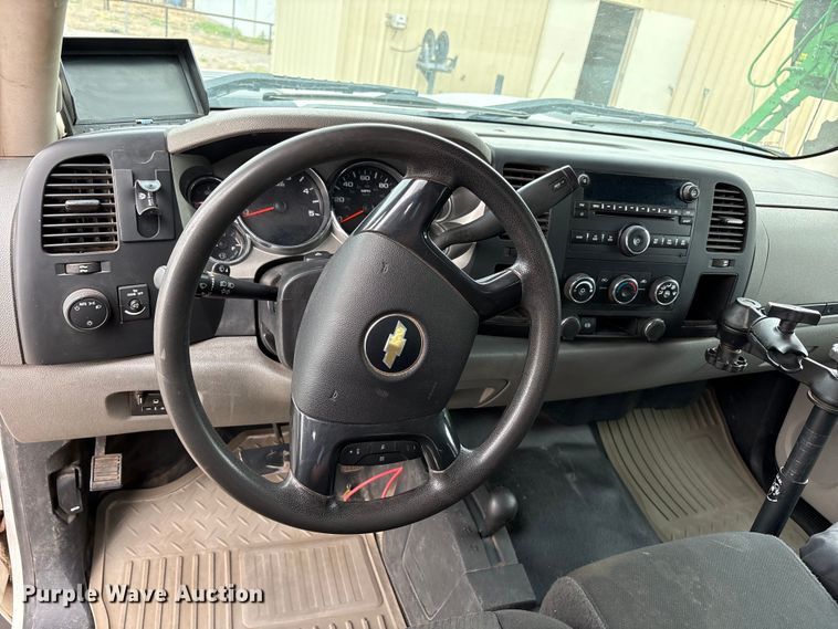 image for item FC2208 2013 Chevrolet Silverado 3500HD Ext. Cab utility bed pickup truck