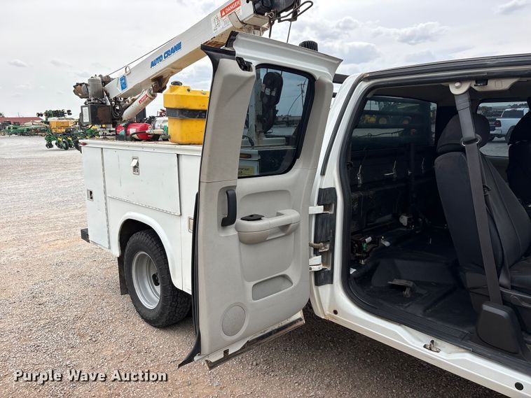 image for item FC2208 2013 Chevrolet Silverado 3500HD Ext. Cab utility bed pickup truck