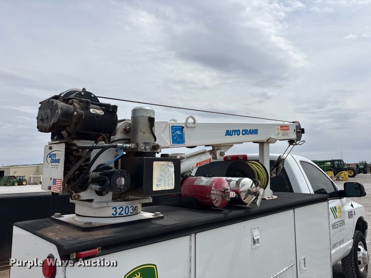 image for item FC2209 2008 Dodge Ram 3500 utility bed pickup truck