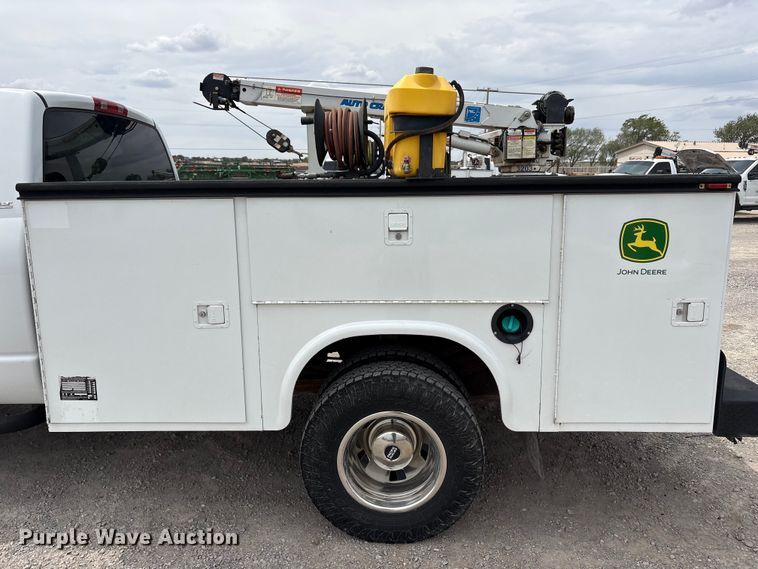 image for item FC2209 2008 Dodge Ram 3500 utility bed pickup truck