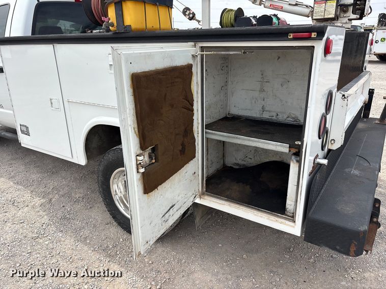 image for item FC2209 2008 Dodge Ram 3500 utility bed pickup truck