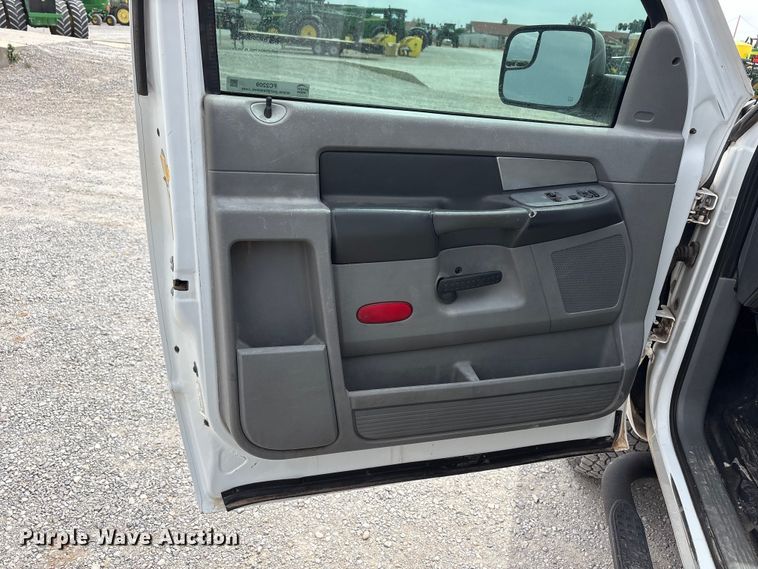 image for item FC2209 2008 Dodge Ram 3500 utility bed pickup truck