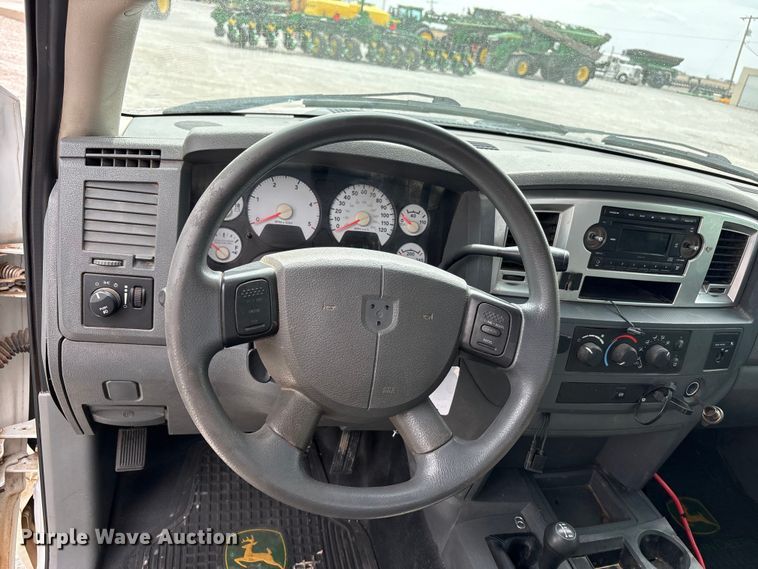 image for item FC2209 2008 Dodge Ram 3500 utility bed pickup truck