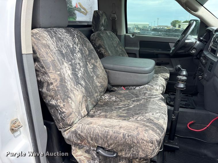 image for item FC2209 2008 Dodge Ram 3500 utility bed pickup truck