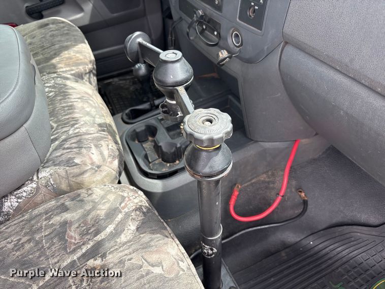 image for item FC2209 2008 Dodge Ram 3500 utility bed pickup truck