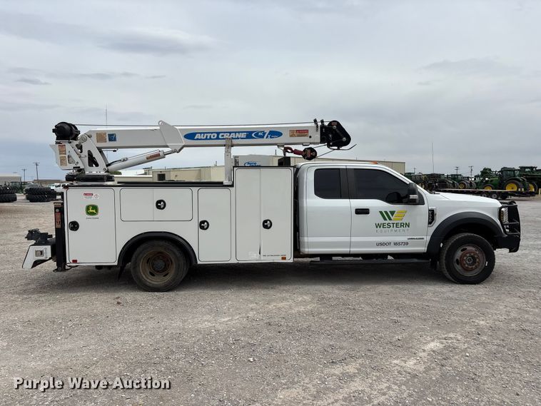 image for item FC2210 2019 Ford F550 Ext. Cab utility / service truck