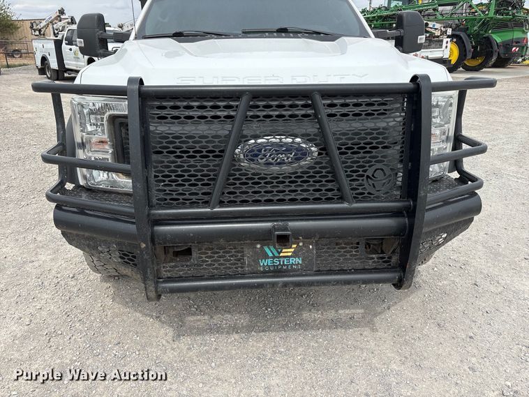 image for item FC2210 2019 Ford F550 Ext. Cab utility / service truck