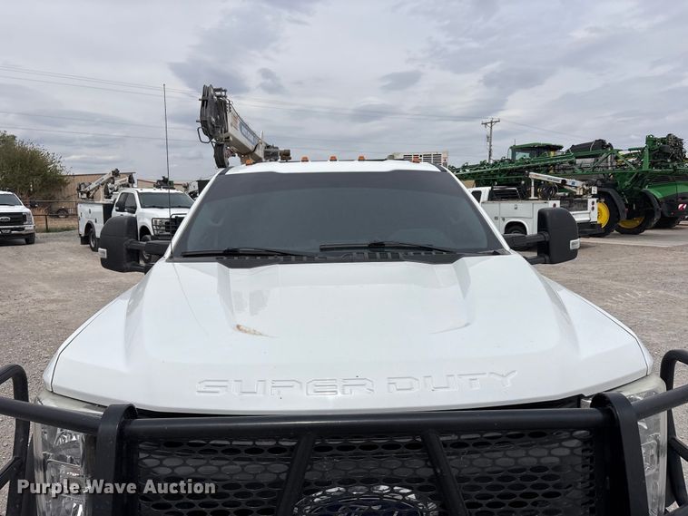 image for item FC2210 2019 Ford F550 Ext. Cab utility / service truck