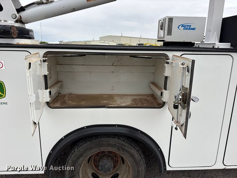 image for item FC2210 2019 Ford F550 Ext. Cab utility / service truck