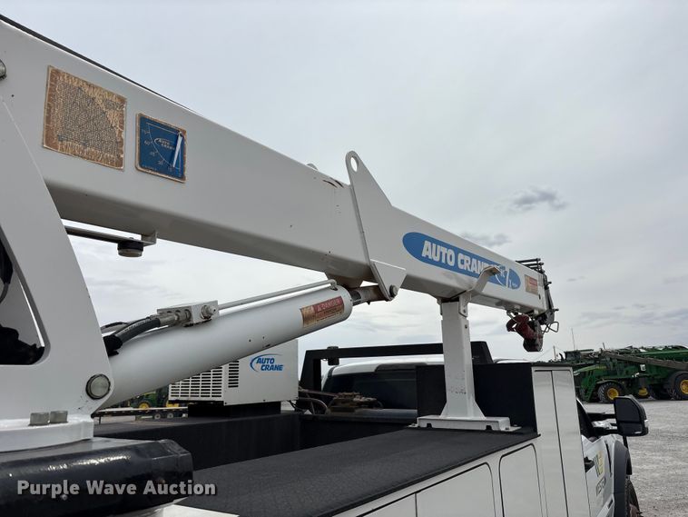 image for item FC2210 2019 Ford F550 Ext. Cab utility / service truck