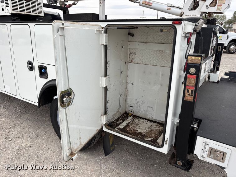 image for item FC2210 2019 Ford F550 Ext. Cab utility / service truck