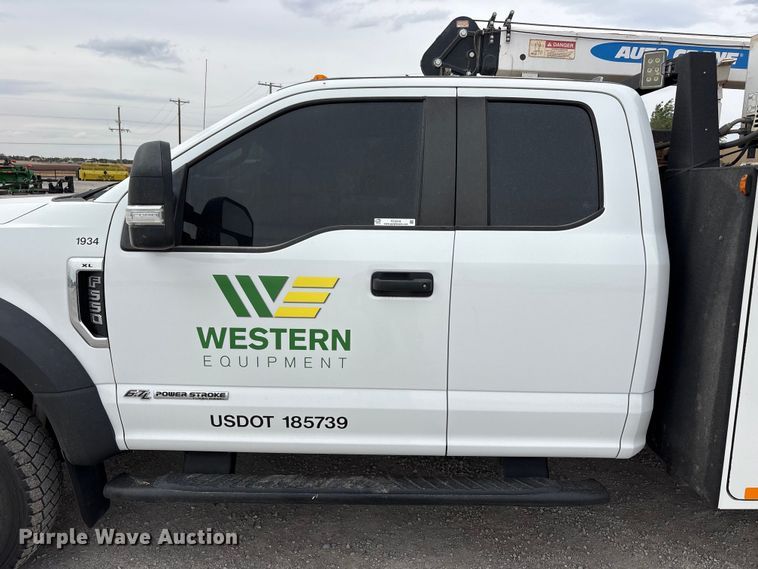 image for item FC2210 2019 Ford F550 Ext. Cab utility / service truck