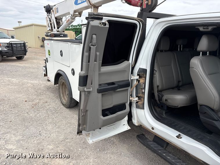 image for item FC2210 2019 Ford F550 Ext. Cab utility / service truck