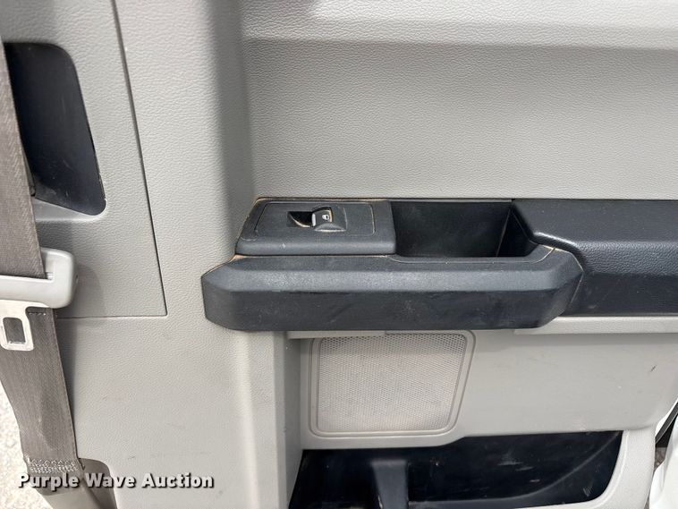 image for item FC2210 2019 Ford F550 Ext. Cab utility / service truck