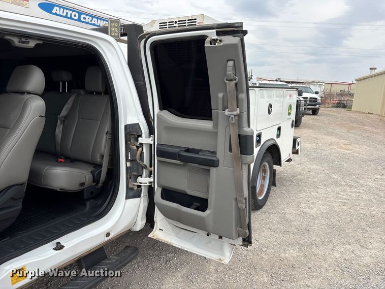 image for item FC2210 2019 Ford F550 Ext. Cab utility / service truck