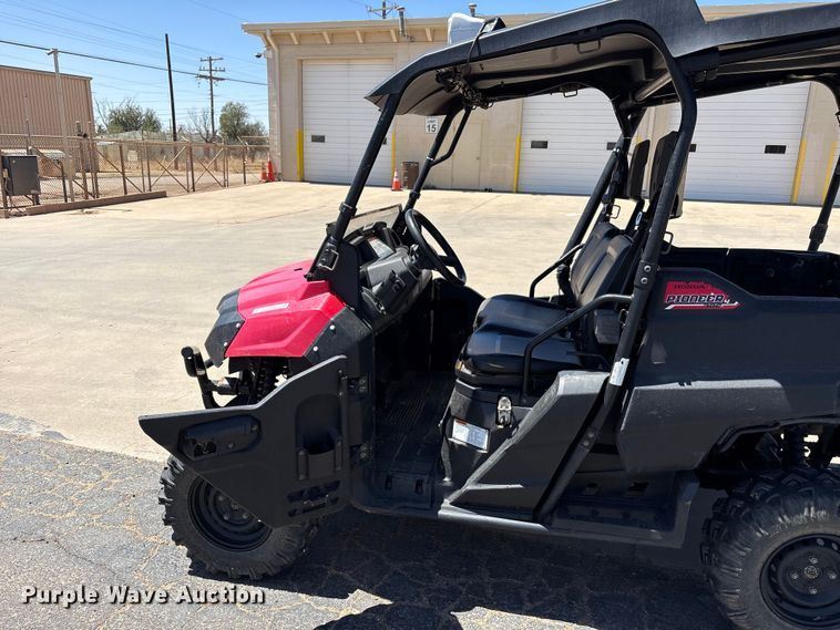 image for item FC2212 2014 Honda Pioneer 700 utility vehicle