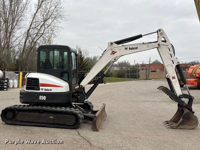 image for item FC4529 2018 Bobcat E50 mini excavator