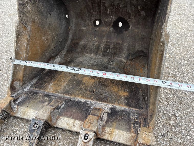 image for item FC4529 2018 Bobcat E50 mini excavator