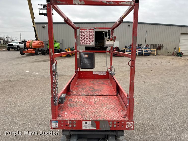 image for item FC4531 Skyjack SJ III - 3219 scissor lift