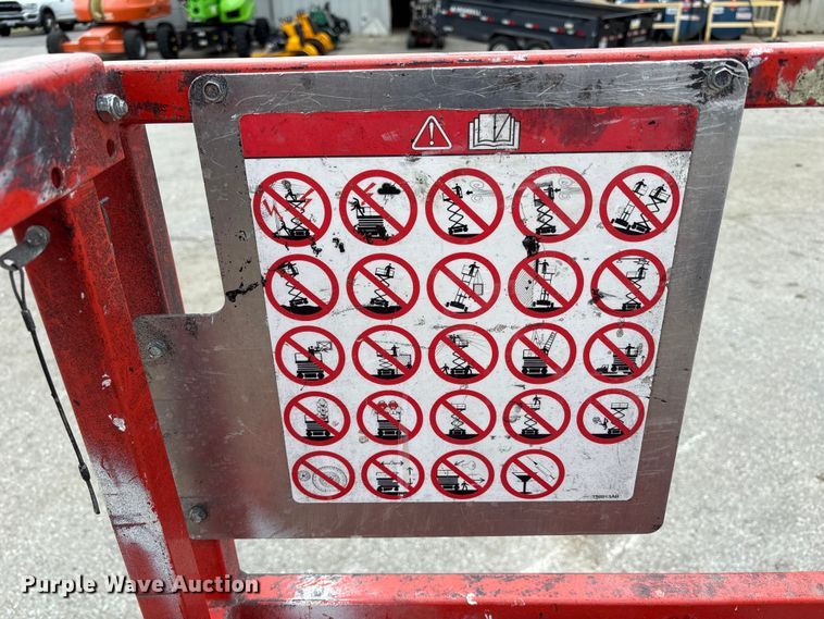 image for item FC4531 Skyjack SJ III - 3219 scissor lift