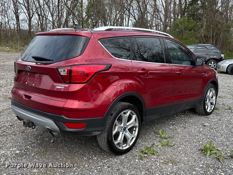 image for item FC4549 2019 Ford Escape SUV