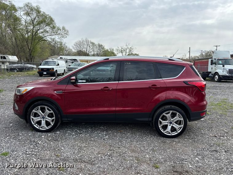 image for item FC4549 2019 Ford Escape SUV