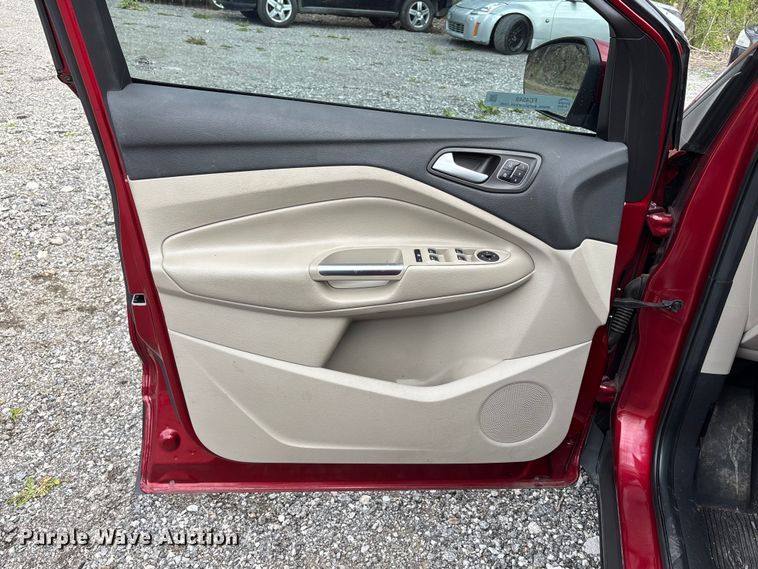 image for item FC4549 2019 Ford Escape SUV