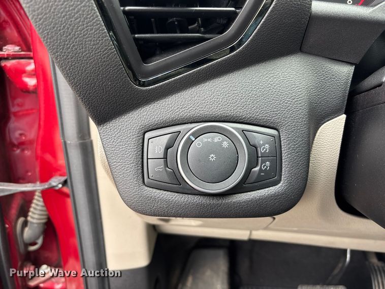 image for item FC4549 2019 Ford Escape SUV