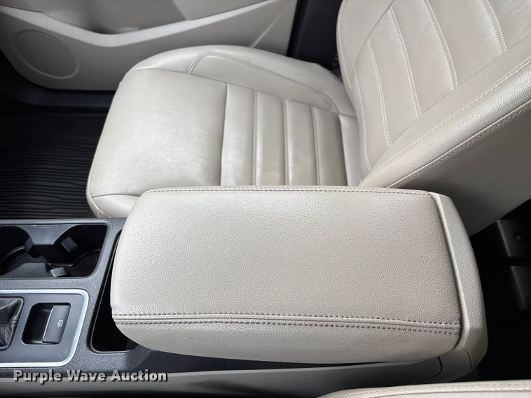 image for item FC4549 2019 Ford Escape SUV