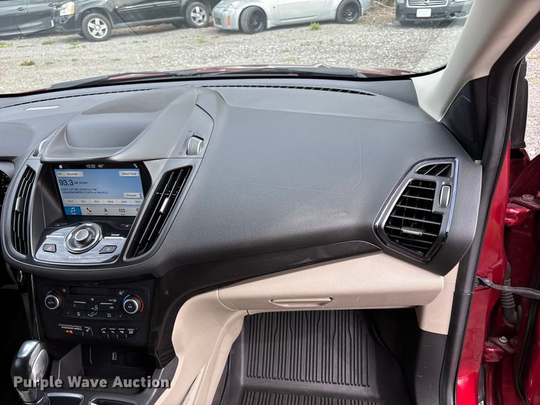 image for item FC4549 2019 Ford Escape SUV