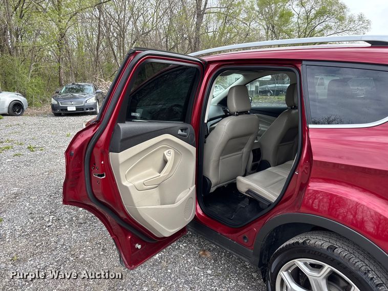 image for item FC4549 2019 Ford Escape SUV