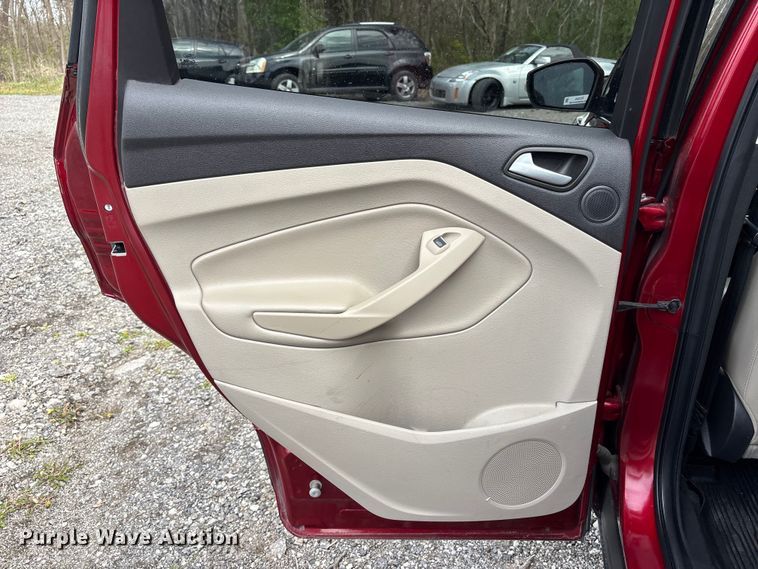 image for item FC4549 2019 Ford Escape SUV