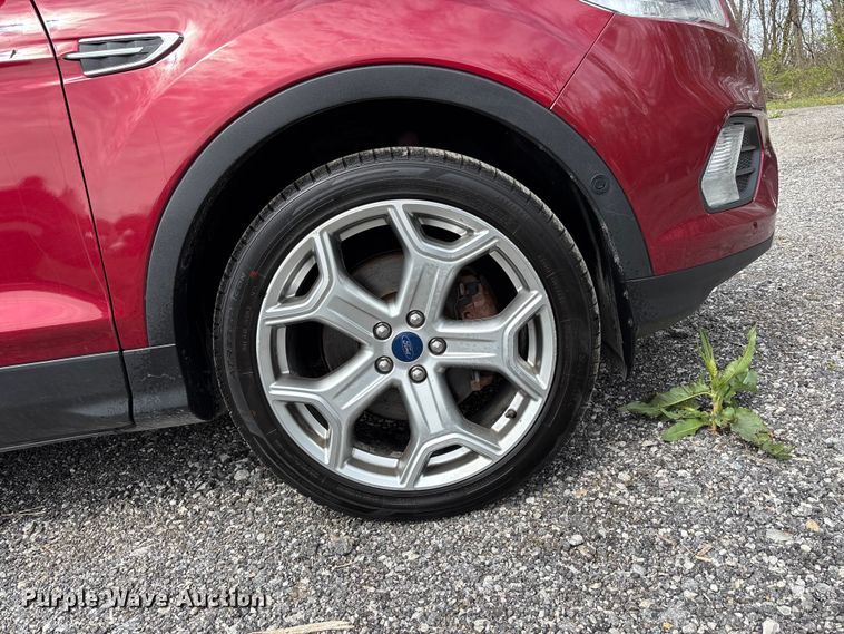 image for item FC4549 2019 Ford Escape SUV