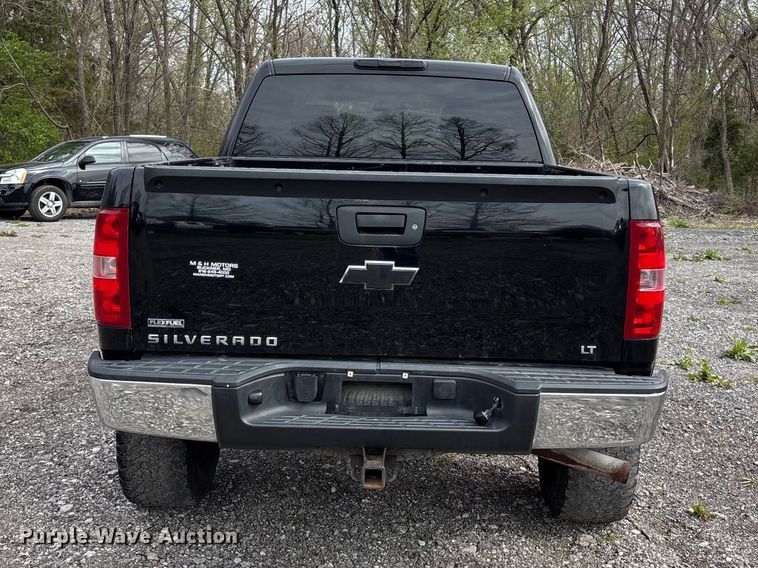 image for item FC4551 2009 Chevrolet Silverado Crew Cab pickup truck