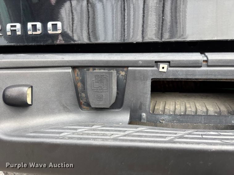 image for item FC4551 2009 Chevrolet Silverado Crew Cab pickup truck