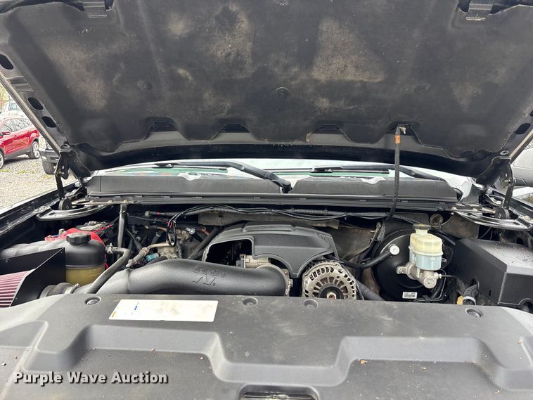 image for item FC4551 2009 Chevrolet Silverado Crew Cab pickup truck