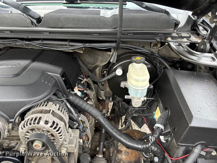 image for item FC4551 2009 Chevrolet Silverado Crew Cab pickup truck