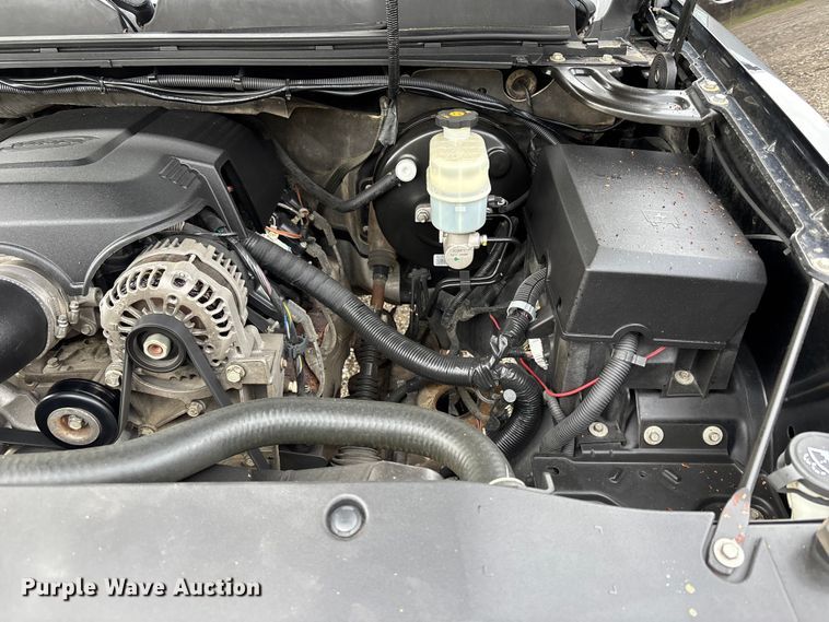 image for item FC4551 2009 Chevrolet Silverado Crew Cab pickup truck